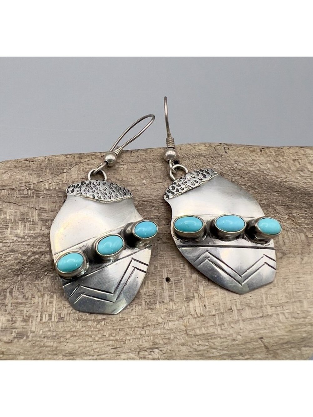 Vintage Navajo Native American Sterling Silver Turquoise Earrings - Picture 2 of 9